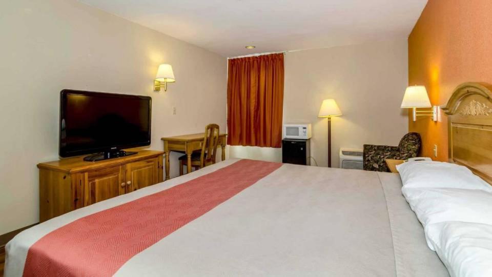 Motel 6-Newark, De מראה חיצוני תמונה