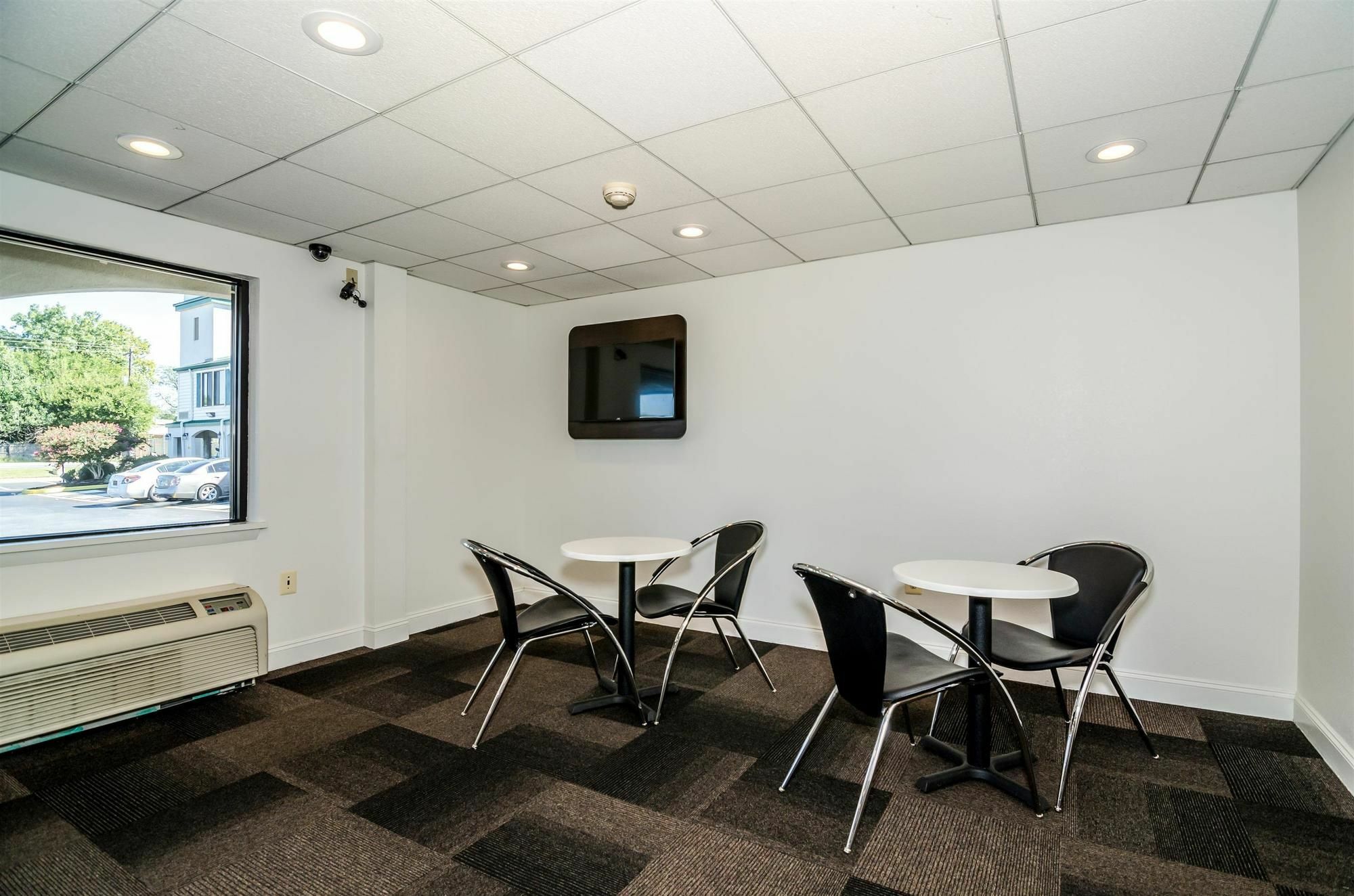 Motel 6-Newark, De מראה חיצוני תמונה